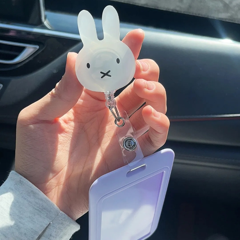 حامل بطاقة هوية كاواي ميفي مع  - مراجعة Kawaii Tech Accessories وسعره